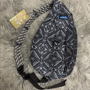 Kavu black and white crossbody